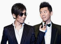 娱乐圈吃瓜女星揭秘：从黑料到直播的反差人生