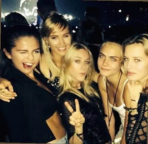 娱乐圈吃瓜热点全览：素材平台与主播现状透析