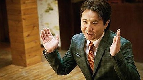 娱乐圈内幕揭秘：小艺曝料背后真相大曝光